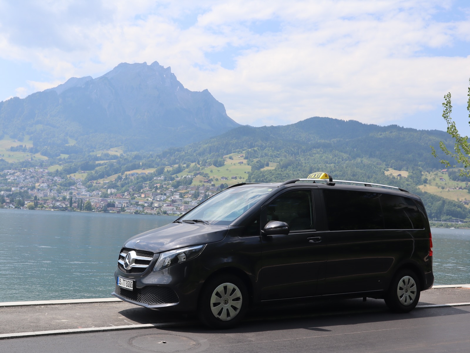 BB Taxi bei einer Fernfahrt in der Schweiz