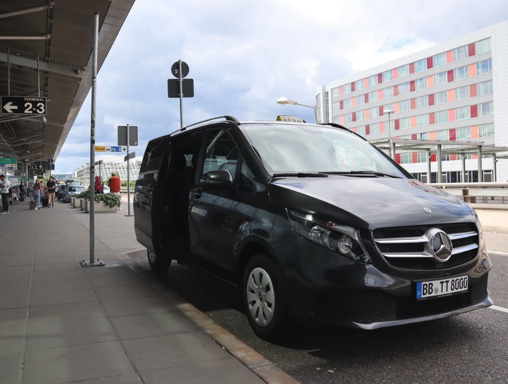 BB Taxi am Flughafen Stuttgart